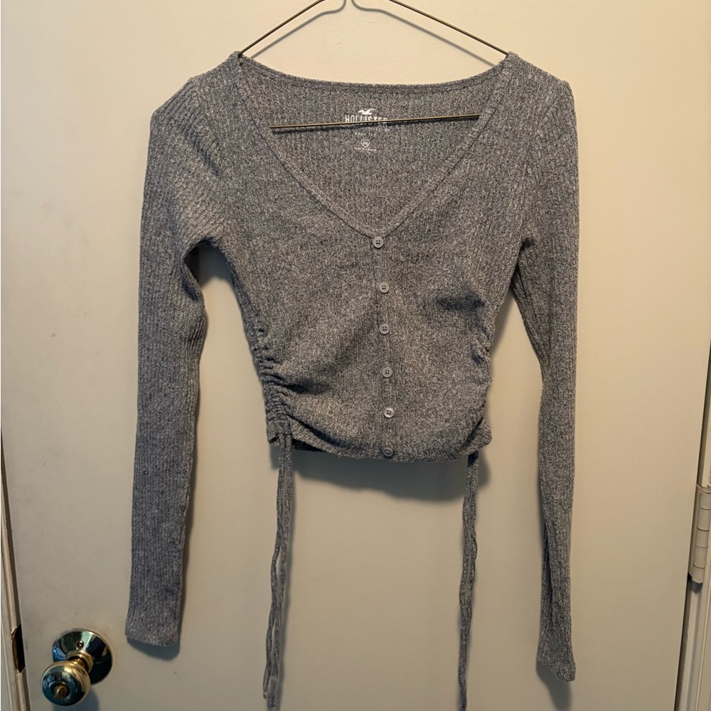 Hollister Heather Gray V-Neck Button-Up Blouse